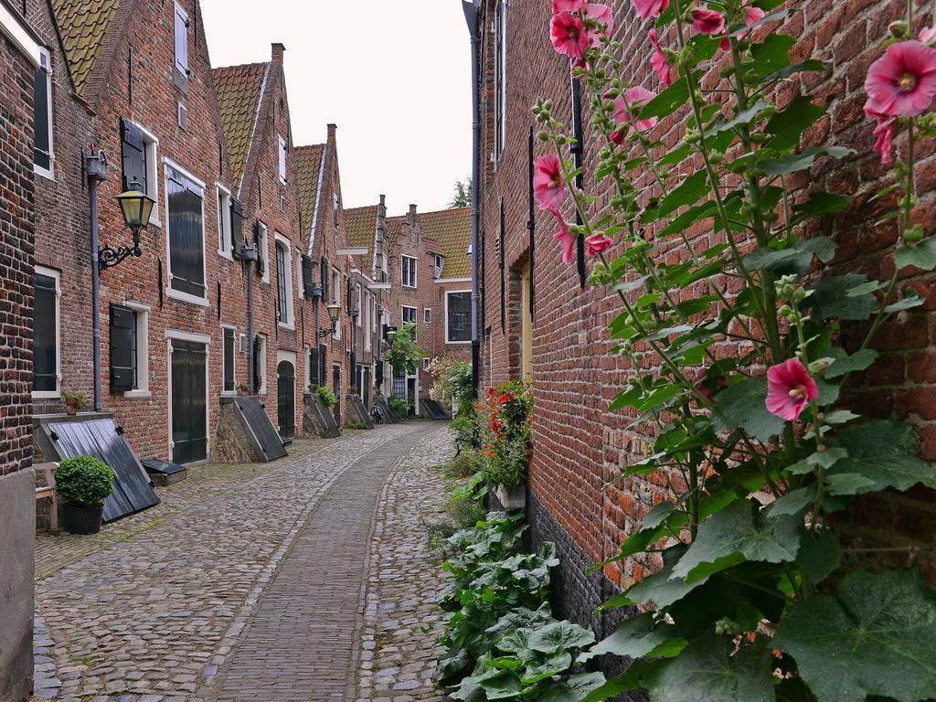 De Vrijheit Hotel Middelburg Buitenkant foto